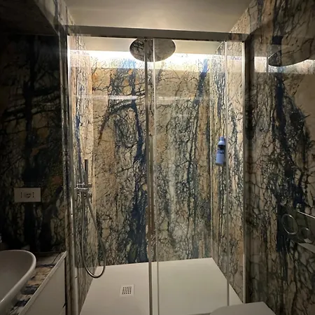 Private With Wi-fi Near Duomo Atena * Милан
