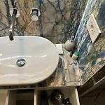 Private With Wi-fi Near Duomo Atena *